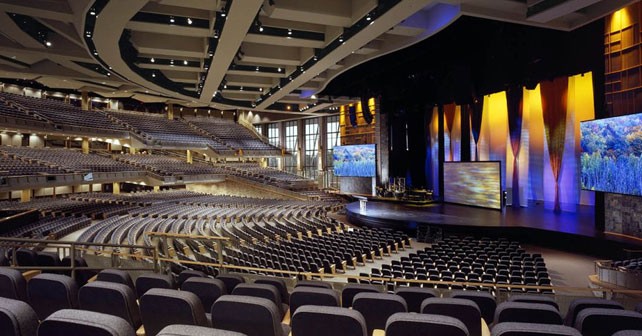 megachurch